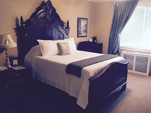 The Woodford Inn Versailles ภายนอก รูปภาพ